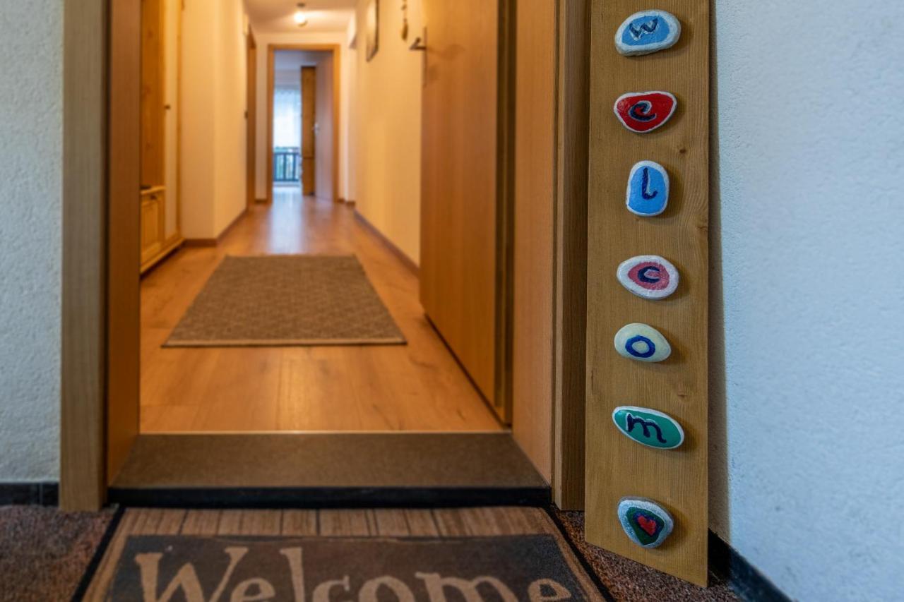 Ferienwohnung Touring Chez Georges Grächen Exterior foto